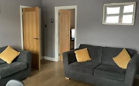 4 Stills Apartment